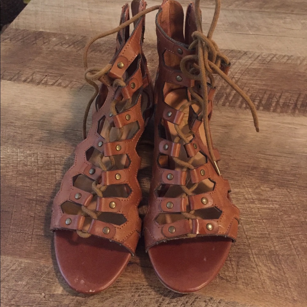 Mia gladiator sandals
